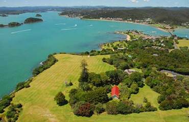 Bay of Islands Encounter Image 5
