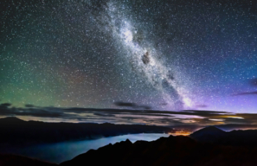 City, Mountains and Milford Sound Getaway Image 3