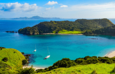 Deluxe Northern Explorer Image 2