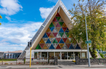 Kaikoura, TranzAlpine and West Coast Glaciers to Queenstown Image 3