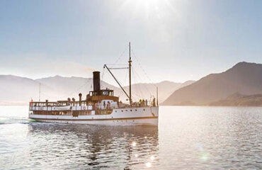 Grand Pacific 19 Day Signature Rail, Cruise & Coach Image 2