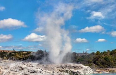 Intrepid Travel: Premium New Zealand North Island Image 2