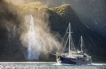 5 Days of Fun in Fiordland Image 2