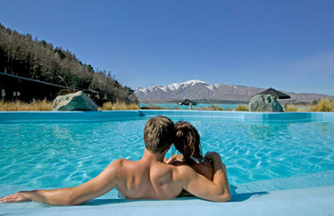Mountains and Lakes South Island Family Tour Image 2