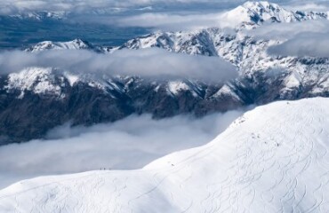 Ultimate New Zealand Ski Tour Image 4