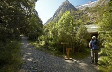 Milford Track & South Island Explorer Image 3
