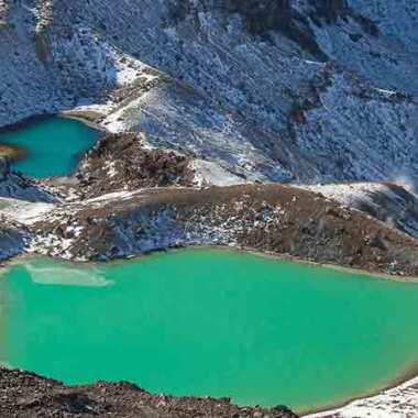 Hikers on the Tongariro Crossing