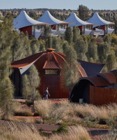 Longitude 131 ? Uluru-Kata Tjuta
