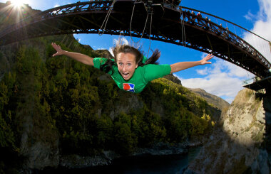 Bungy Jumping in Queenstown