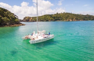 Island Hopper Day Cruise with Barefoot Sailing Adventures