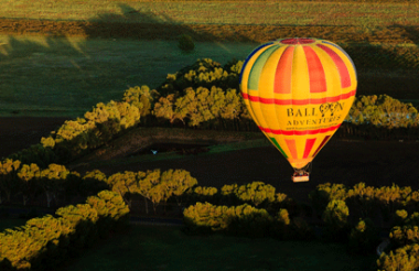 1 Hour Sunrise Balloon Flight with Barossa Balloon Adventures - Breakfast included