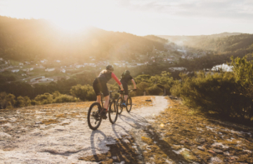 Blue Derby Pod Ride: Luxury Mountain Biking Experience - Day 1