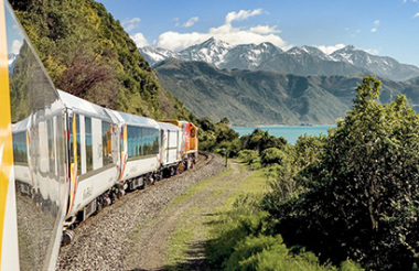 Great Journeys Coastal Pacific Train: Kaikoura to Picton