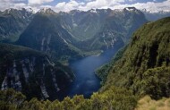 North & South - Milford, Doubtful & Dusky with Fiordland Helicopters