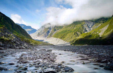 Greymouth Train Station to Franz Josef with Gray Line / GreatSights