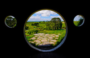 Hobbiton Movie Set Tour from Rotorua with Gray Line / GreatSights