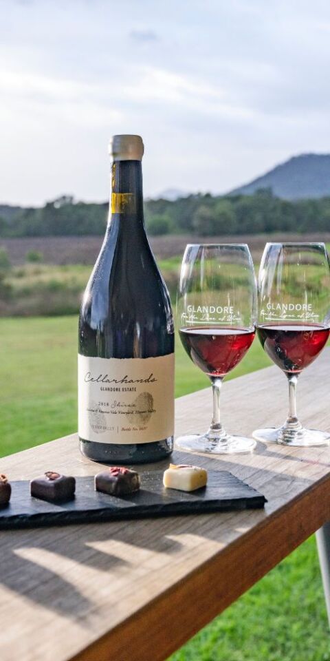 Hunter Valley wine bottle and glasses - credit to tourism australia