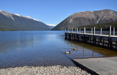 Nelson Lakes Discovery Day Tour with Wine, Art & Wilderness - Includes Lunch