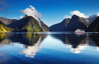 Milford Sound Nature Cruise with return luxury coach transfers from Queenstown