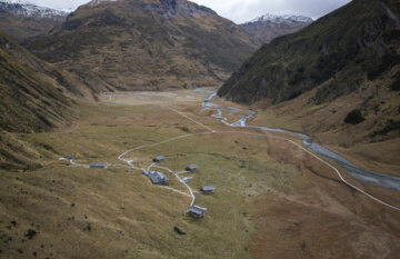 Minaret Station Lodge