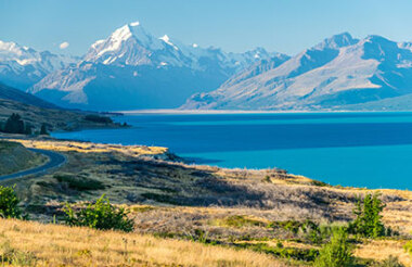 Queenstown to Christchurch Transport via Mt Cook & Lake Tekapo with Cheeky Kiwi