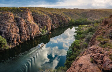 See all of New Zealand with a tailor-made package holiday