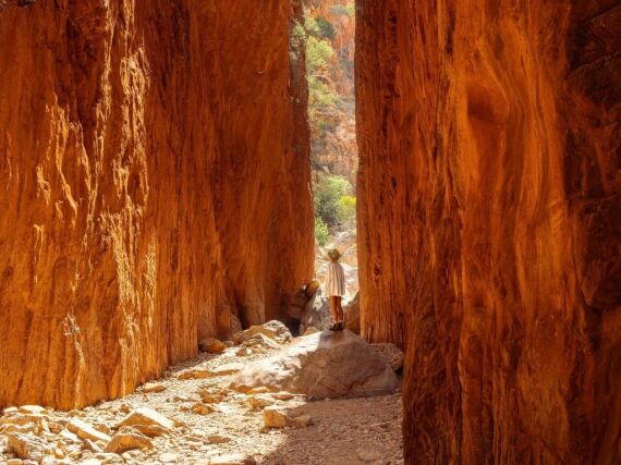 Multi day hikes in Uluru