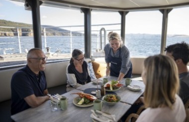 See all of New Zealand with a tailor-made package holiday