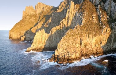 Tasman Island Cruise Full Day Tour and Tasmanian Devil Unzoo with Pennicott Journeys - Includes Lunch