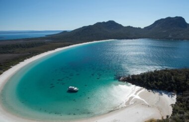 Wineglass Bay Cruise Vista Lounge with Pennicott Journeys - Includes Lunch