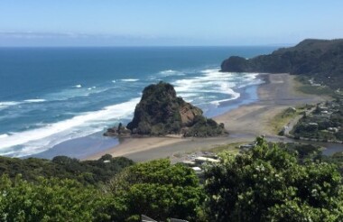 West Coast Discovery Piha Beach with Auckland & Beyond Tours