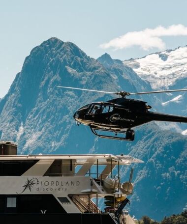Fiordland Discovery in Milford Sound