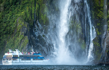 Fjords and Peaks: Coastal Icons and Everything In Between - Day 5