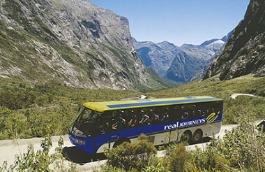 Milford Sound day tour and Nature Cruise