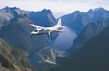 Milford Sound Nature Cruise with Scenic Return Flight