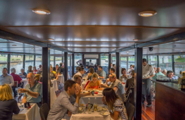 Spirit of Melbourne Dinner Cruise on Melbourne River Cruises