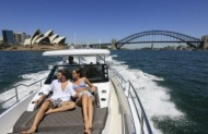 Sydney Icons, Bays & Beaches with Sydney Harbour Boat Tours