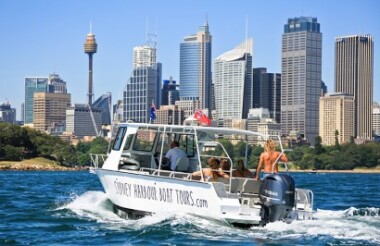 Sydney Icons, Bays & Beaches with Sydney Harbour Boat Tours