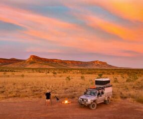 Outback image of land rover (credit to Tourism Australia)
