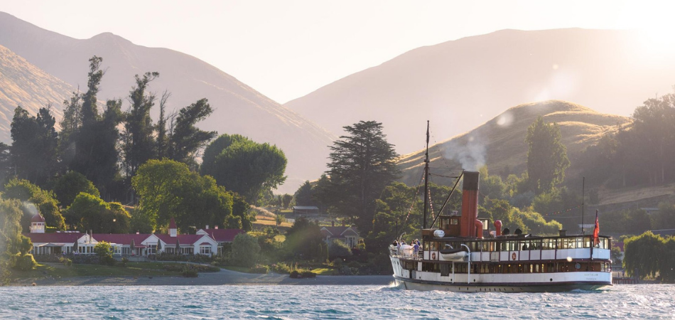 TSS Earnslaw on Lake Whakatipu