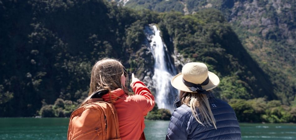 Cruise in Milford Sound