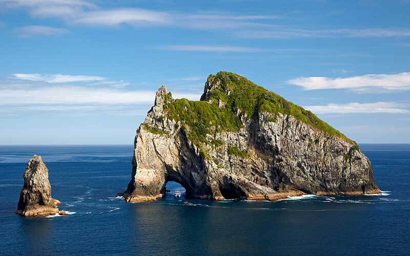 The Hole in the Rock, Piercy Island