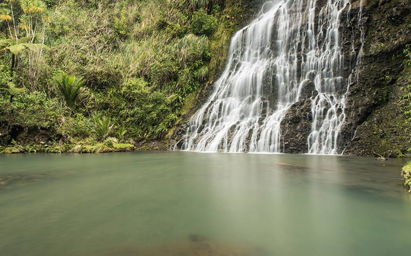 Karekare Falls, New Zealand Karekare Falls, New Zealand