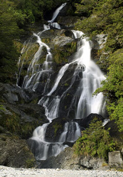 View of Fantail Falls in Haast Pass