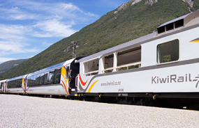 TranzAlpine Train at the station