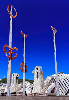 Image of wooden bridge monument in Wellington on a bluebird day