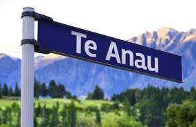 Te Anau Sign