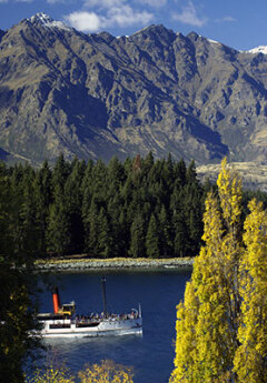 TSS Earnslaw sailing across Lake Wakatipu