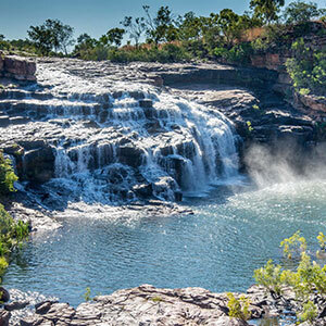 Looking down to the waterfall flowing into Manning Gorge