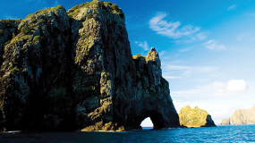 Hole in the Rock in the Bay of Islands